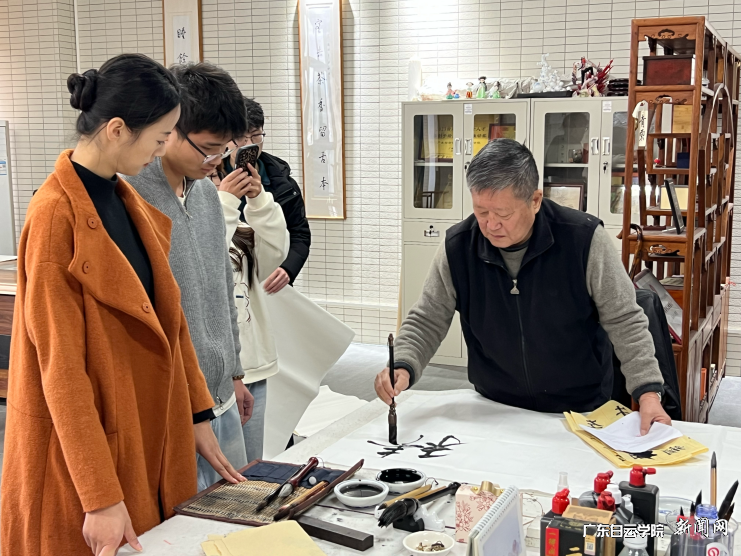 图片 2.png 图片 2.png