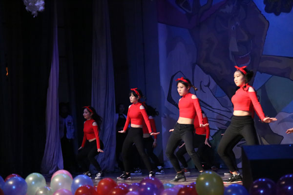 文艺表演 文艺表演