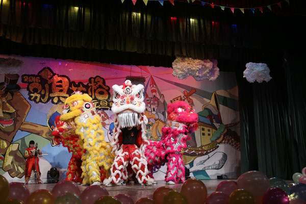 晚会开场龙狮舞 晚会开场龙狮舞