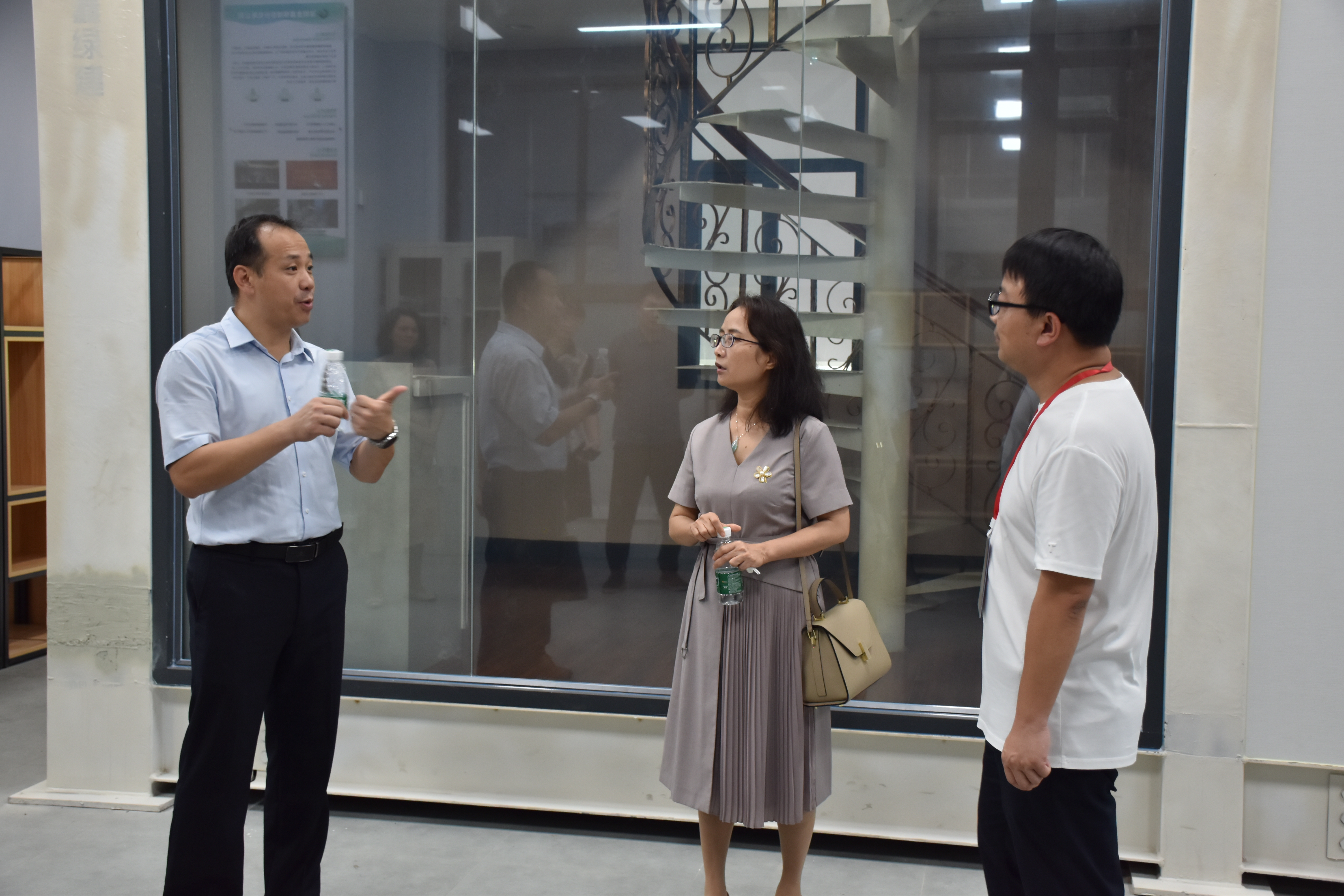 图片 2.png 图片 2.png