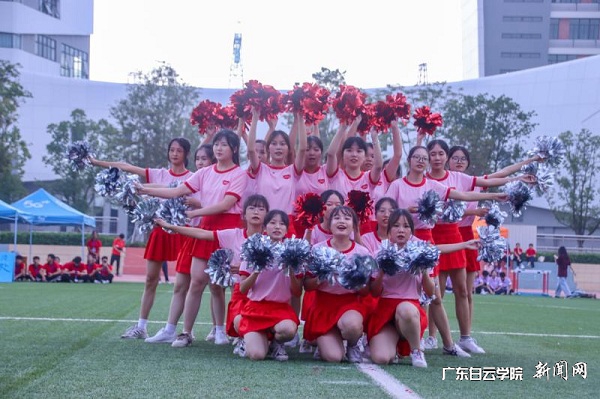 运动会啦啦队展示.jpg
