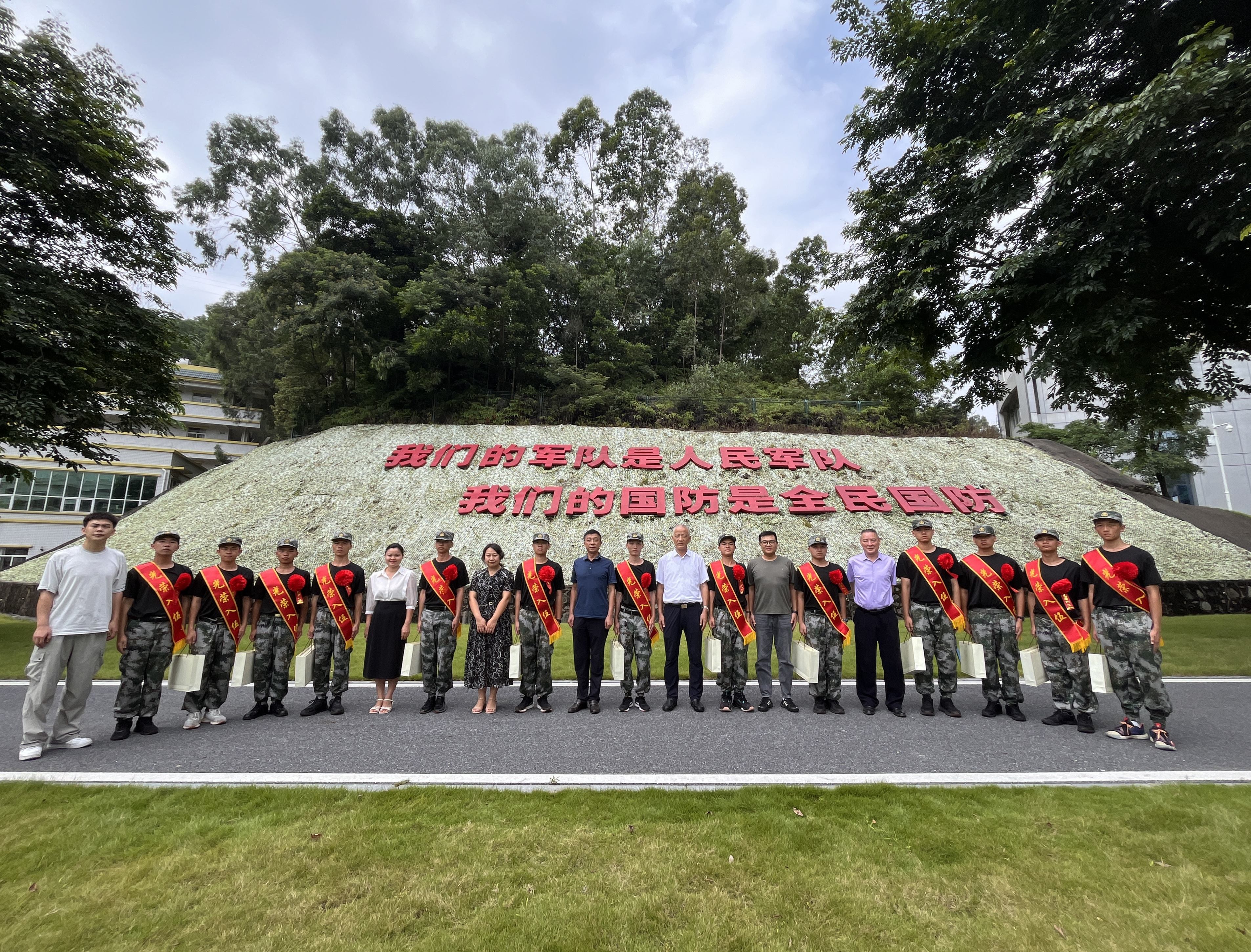 图片 1.png 图片 1.png