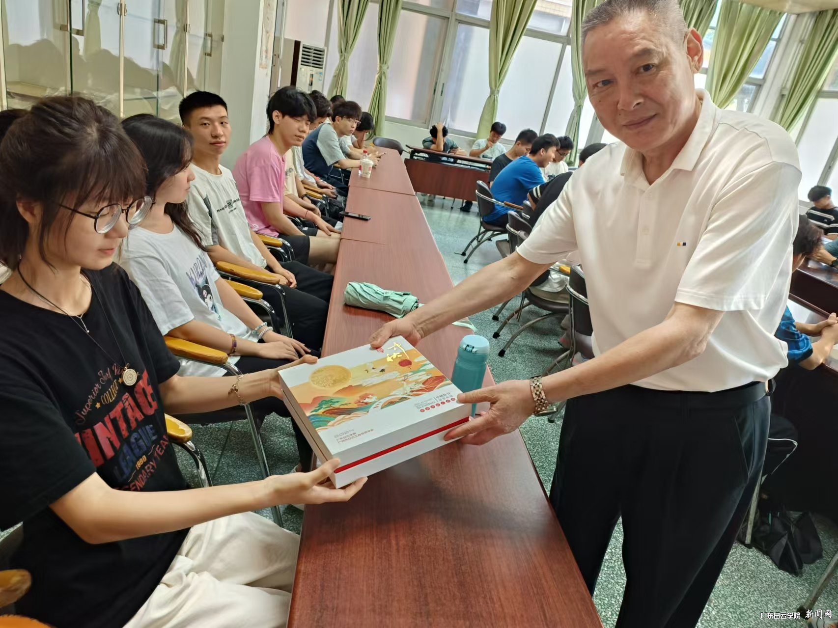 图片 4.png 图片 4.png