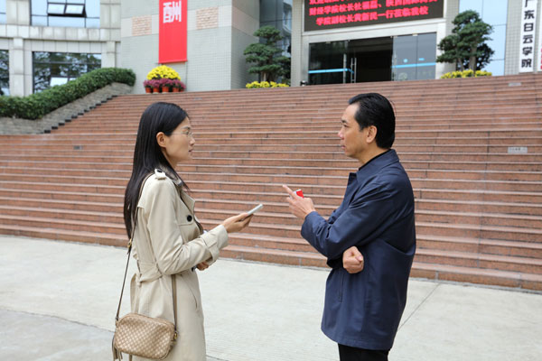 谢可滔董事长接受南方日报社的采访 谢可滔董事长接受南方日报社的采访