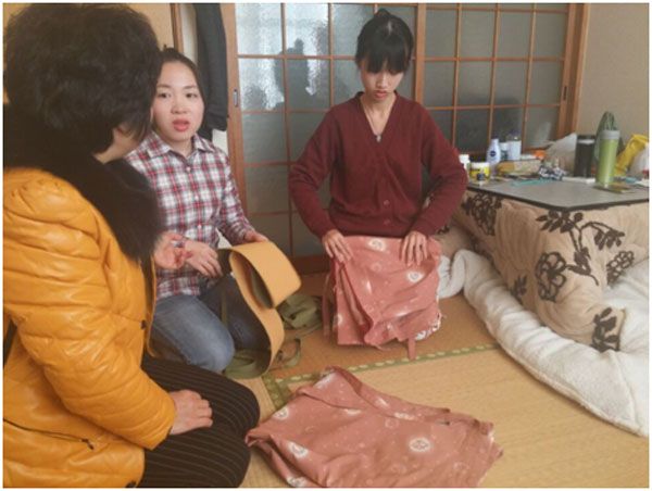 沈纯琼副院长向学生了解在日实习情况 沈纯琼副院长向学生了解在日实习情况