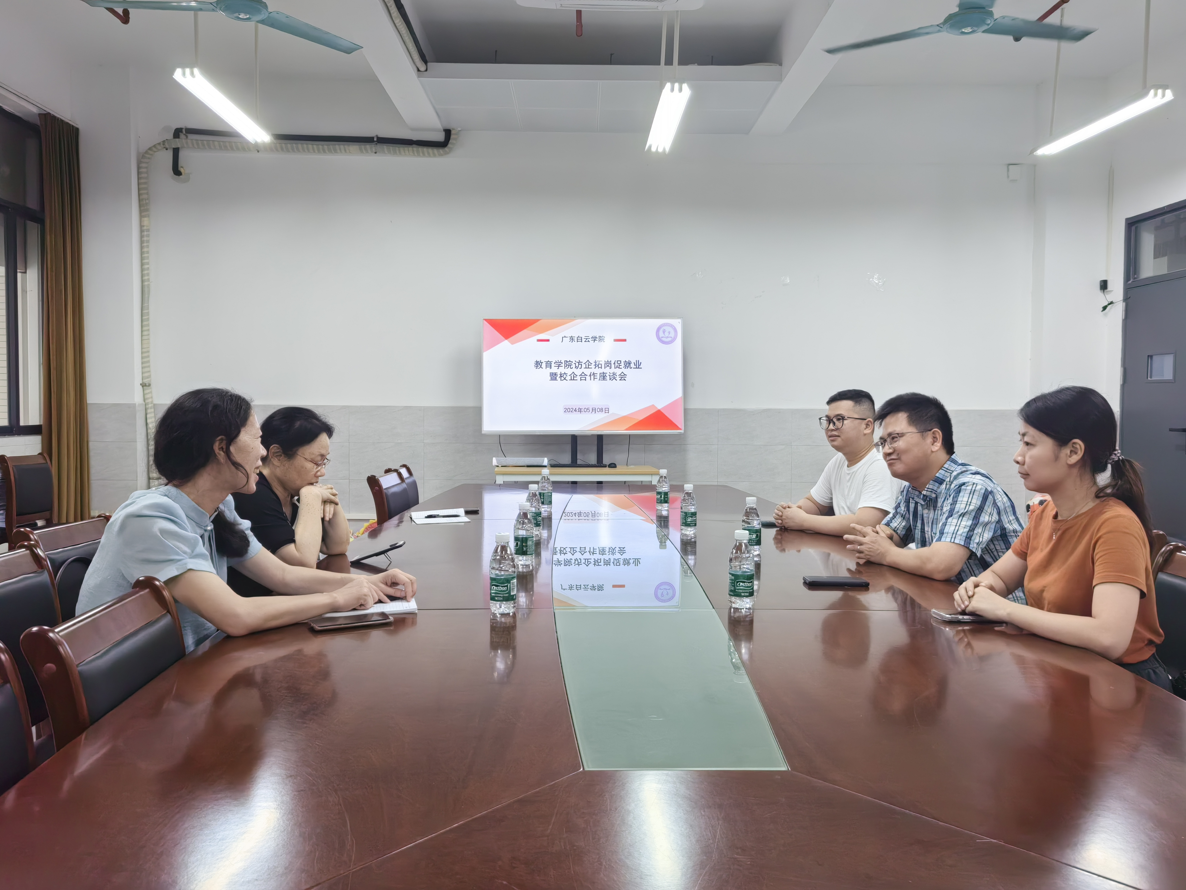 图片 1.png 图片 1.png