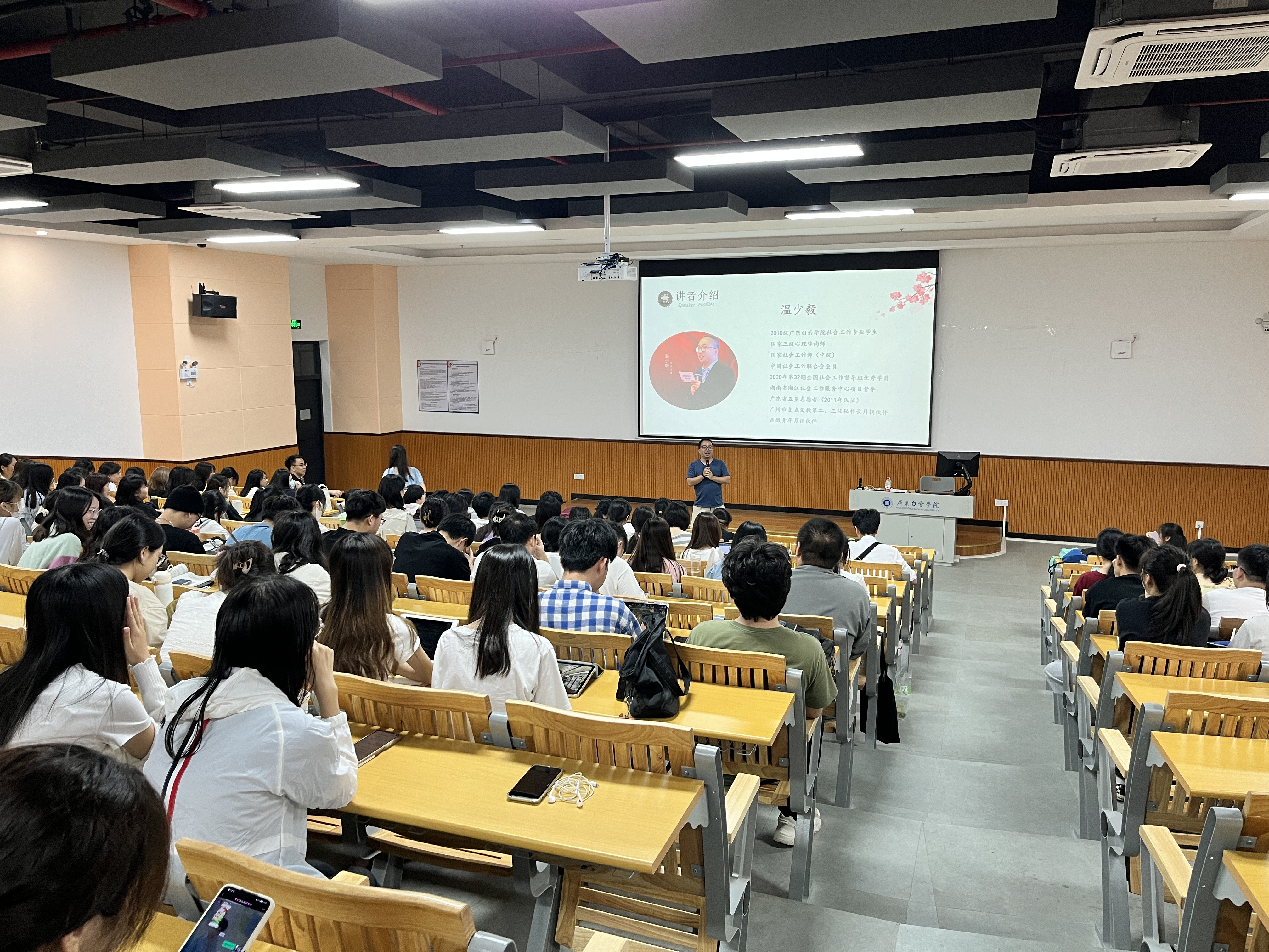 图片 1.png 图片 1.png