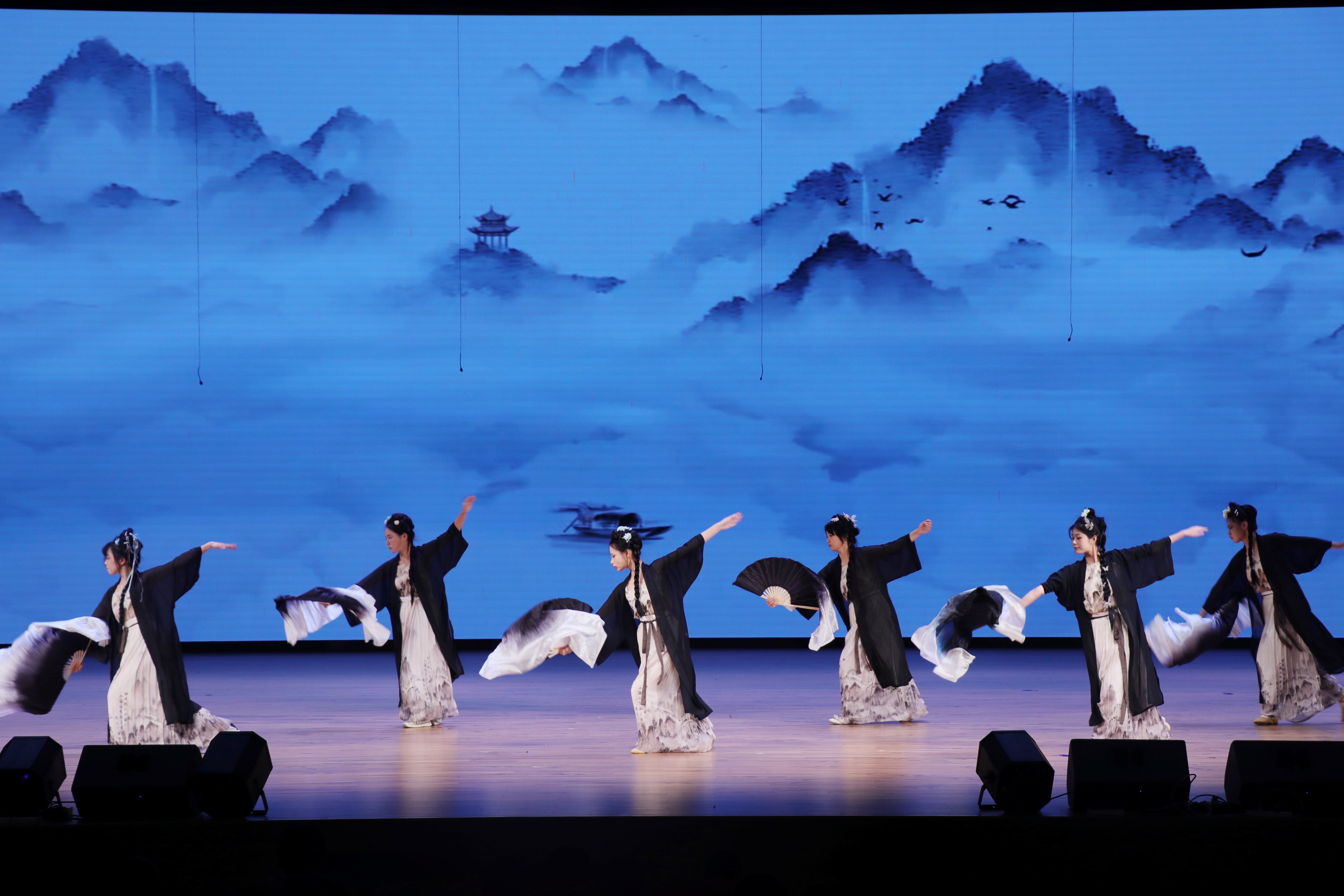 舞蹈《沧海一声笑+戏文说》.jpg 舞蹈《沧海一声笑+戏文说》.jpg