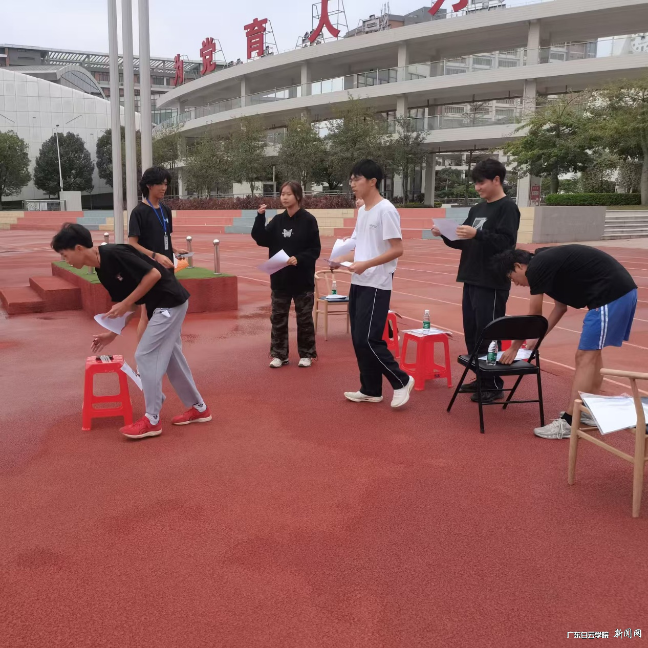 图片 1.png 图片 1.png