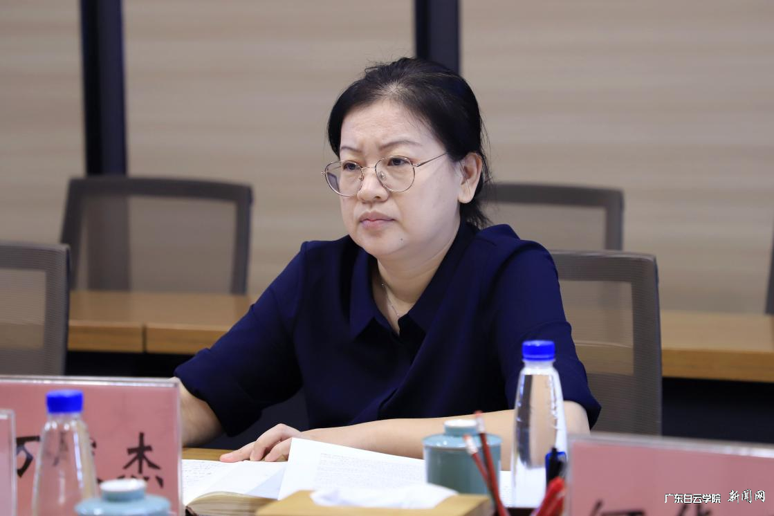 万俊杰秘书长在会上讲话.png 万俊杰秘书长在会上讲话.png