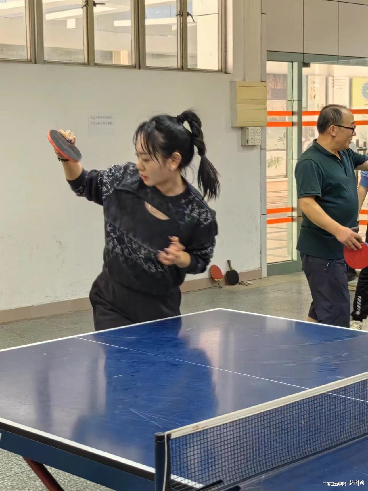 比赛中途尽显风采.jpg 比赛中途尽显风采.jpg