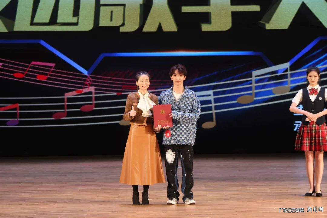 图片 21.png 图片 21.png