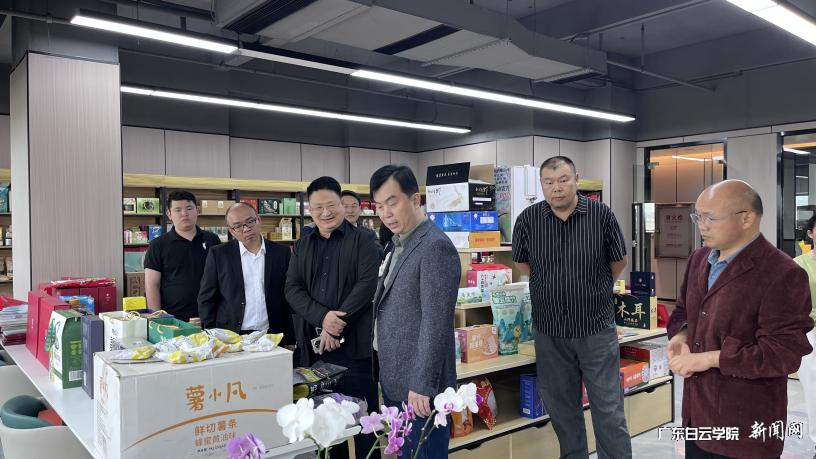 图片 1.png 图片 1.png