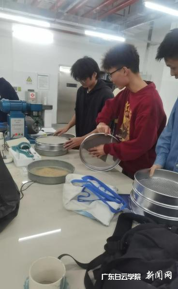 图片 4.png 图片 4.png