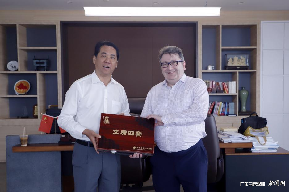 图片 1.png 图片 1.png