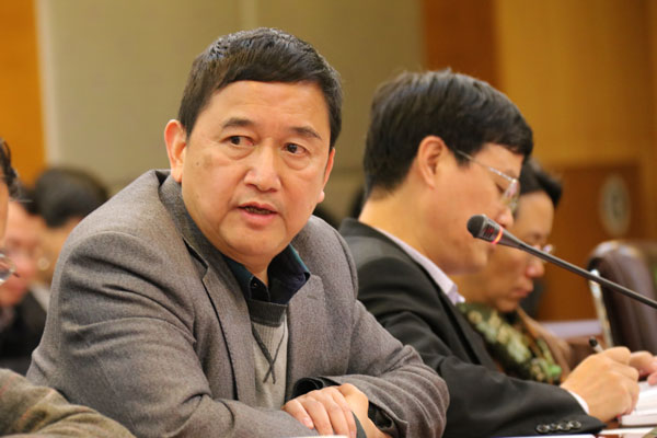 刘跃南副校长主持 刘跃南副校长主持