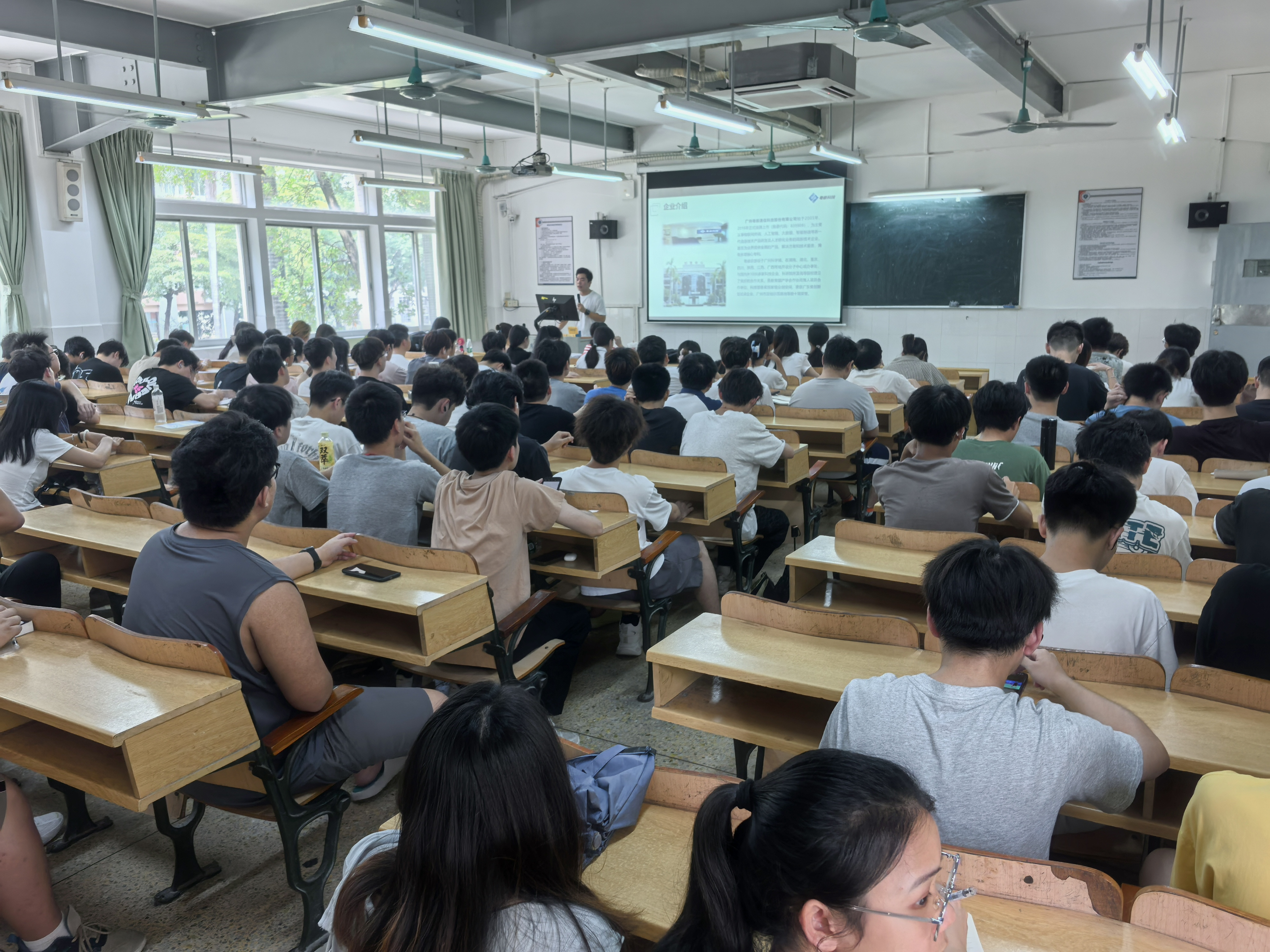 图片 1.png 图片 1.png