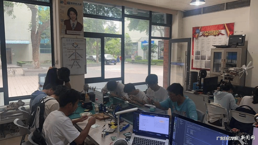 图片 1.png 图片 1.png